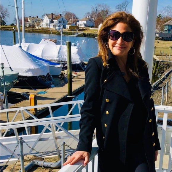 Meet your Posher, Lynn - Picture 1 of 11